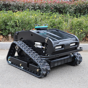 Cortadora de Césped Robusta con Control Remoto para Pendientes Pronunciadas, Cortadora de Césped RC 4x4 con Certificación CE para Terrenos Montañosos en Eslovenia - Product Image 4