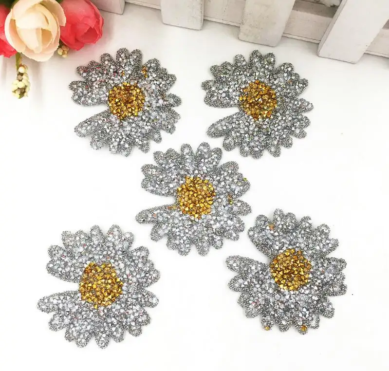 Hot decorazione FAI DA TE in resina argento strass ferro sul patch fiore