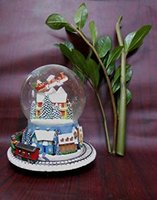 Figurine de père noël en polyrésine/polyrésine, décoration musicale, 120MM, Globe de neige à l'eau avec maison intérieure et Train