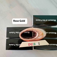 Nouveauté, artisanat en métal, souvenirs arabes, modèle du musée du futur de Dubaï, pour cadeaux touristiques