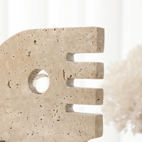 Statue en résine de pierre créative de style nordique moderne, petite sculpture décorative minimaliste pour table de maison, figurine avec yeux en verre pour intérieur