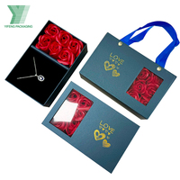 Boîte à bijoux personnalisée avec logo imprimé, boîte cadeau de luxe avec 6 roses éternelles, design d'emballage de fleurs immortelles