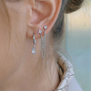 Juego de Aretes de Acero Inoxidable con Oro de 18K y Piedras de Circonio, Diseño Geométrico en Forma de Estrella, Joyería para Uso Diario - Product Image 3