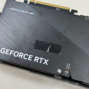 การ์ดจอ RTX 5080 GAMING 16GB GDDR7 256Bit PCI Express 5.0 สำหรับคอมพิวเตอร์ตั้งโต๊ะ มีสินค้าพร้อมส่ง - Product Image 6