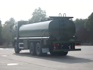 Camion de transport de carburant mobile à performance stable, grande capacité (20000L-26000L), pour le transport d'hydrocarbures - Fabricant de camions - Product Image 4