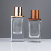 Flacon de parfum rectangulaire en verre avec bouchon magnétique 60ml/70ml, atomiseur rechargeable pour eau de Cologne