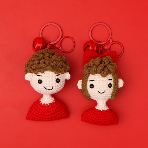 Llavero de pareja tejido a mano de fábrica con cascabeles, accesorios de ganchillo <span class=keywords><strong>para</strong></span> llavero, <span class=keywords><strong>para</strong></span> <span class=keywords><strong>novio</strong></span> y novia, bonito colgante <span class=keywords><strong>para</strong></span> bolso - Product Image 1