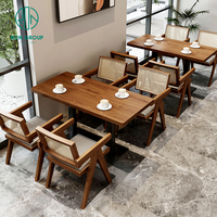 Ensemble table et chaises carrées en chêne stratifié sur mesure pour hôtels modernes, pizzerias, salons de thé, cafés et mobilier d'hôtellerie