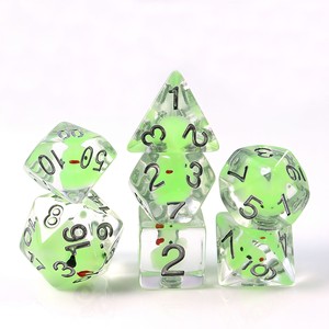 En stock – Nouvel ensemble de dés polyédriques personnalisés en résine (7 pièces) pour jeux de rôle et de société – Durable - Product Image 5