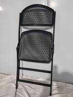 Chaise pliante en cuir PU noir avec structure en polymère haute résistance pour la restauration en plein air, les hôtels, le salon et les villas