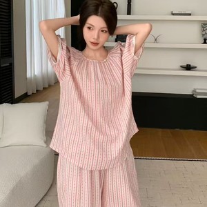 เสื้อผ้าฝ้ายสองชั้นลายทางสีตัดกันสไตล์<span class=keywords><strong>ญี่ปุ่น</strong></span> ระบายอากาศได้ดี ชุดสามชิ้น สำหรับฤดูร้อน ดีไซน์สดใส คอกลม - Product Image 4