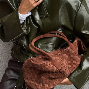 <span class=keywords><strong>Borsa</strong></span> Pieghevole in Camoscio di Alta Qualità, Colore Sfumato Personalizzato, <span class=keywords><strong>Borsa</strong></span> Morbida da Donna alla Moda, Look Vintage con Fibbia Dorata, <span class=keywords><strong>Borsa</strong></span> Tote Personalizzata - Product Image 5