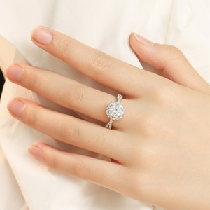 Bague en argent S925 plaquée or avec moissanite D couleur d'un carat, motif floral Princesse <span class=keywords><strong>Elsa</strong></span> - Product Image 3