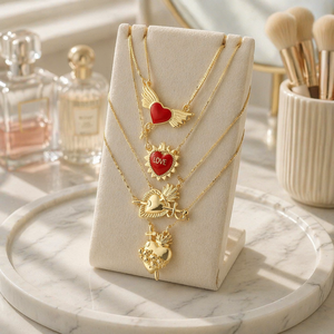 Collar <span class=keywords><strong>de</strong></span> Corazón Sagrado Chapado en <span class=keywords><strong>Oro</strong></span> <span class=keywords><strong>de</strong></span> 18K, Joyería Religiosa Católica para Mujer, Colgante Esmaltado con Diseño <span class=keywords><strong>de</strong></span> Corazón Flameante, Venta al Por Mayor - Product Image 1