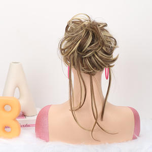 <span class=keywords><strong>Perruque</strong></span> <span class=keywords><strong>chignon</strong></span> bouclé pour <span class=keywords><strong>femme</strong></span> avec anneau volumineux et longue barbe – Soie domestique couleur unie - Product Image 2