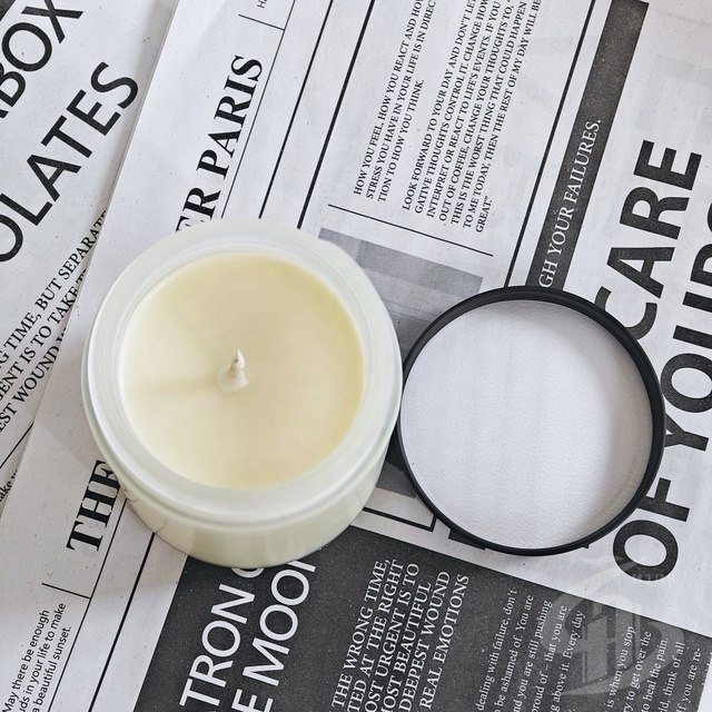 Atmosphere Decoration Candle Long Lasting Tobacco and Teak Fragrance Scented Candle for Atmosphere Decoration