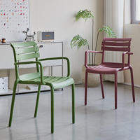 Garden Cafe bar PP Stripe Back Design moderne Chaises de jardin empilables en plastique pour l'extérieur