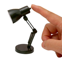Lampe de bureau petite lampe de lecture lanterne chaude pour les yeux maison de poupée miniature pliante lampe de table à LED modèle meubles jouets