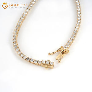 Collier chaîne tennis classique personnalisé en or jaune 10 carats avec diamant de laboratoire taille D VVS certifié IGI pour mariage et fiançailles - Product Image 2