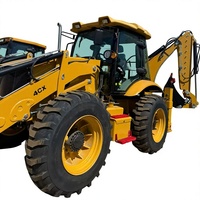 La toute nouvelle pelle rétrocaveuse JCB4CX JCB3CX possède un système de direction à quatre roues et peut travailler de manière flexible sur les chantiers étroits