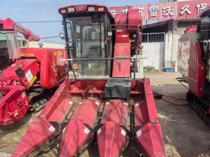 Moissonneuse-batteuse multifonctionnelle automatique d'occasion pour ferme, 160-161 CV, modèle WARD, pour maïs, avec moteur et boîte de vitesses, 4 rangs - Product Image 6