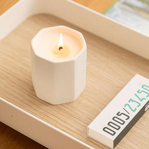 Bougie d'aromathérapie intérieur maison cire de soja parfum main GiftinsFragrance céramique tasse bougie usine <span class=keywords><strong>en</strong></span> gros - Product Image 4