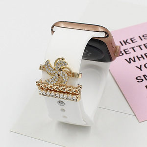 Correa de silicona para <span class=keywords><strong>Apple</strong></span> Watch, adorno creativo para Samsung Galaxy Watch, nuevo estilo, dijes de Metal de diamante, anillo decorativo - Product Image 3
