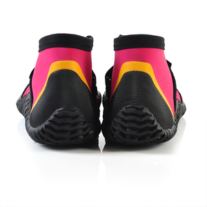 Commercio all'ingrosso scarpe comode per sport acquatici in Neoprene scarpe da nuoto da spiaggia scarpe da sub stivali impermeabili in Nylon - Product Image 2