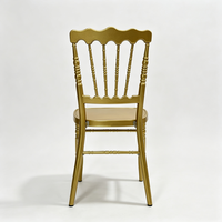 Chaise Chiavari en acier durable de haute qualité à prix abordable pour événements, réceptions, banquets et fêtes d'hôtel, style Napoléon
