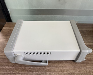 Compteur universel Keysight / 53131A, 225 MHz, 10 chiffres/secondes avec interface GPIB et diverses fonctions de stabilisation de base de temps Keysight / 53 - Product Image 4