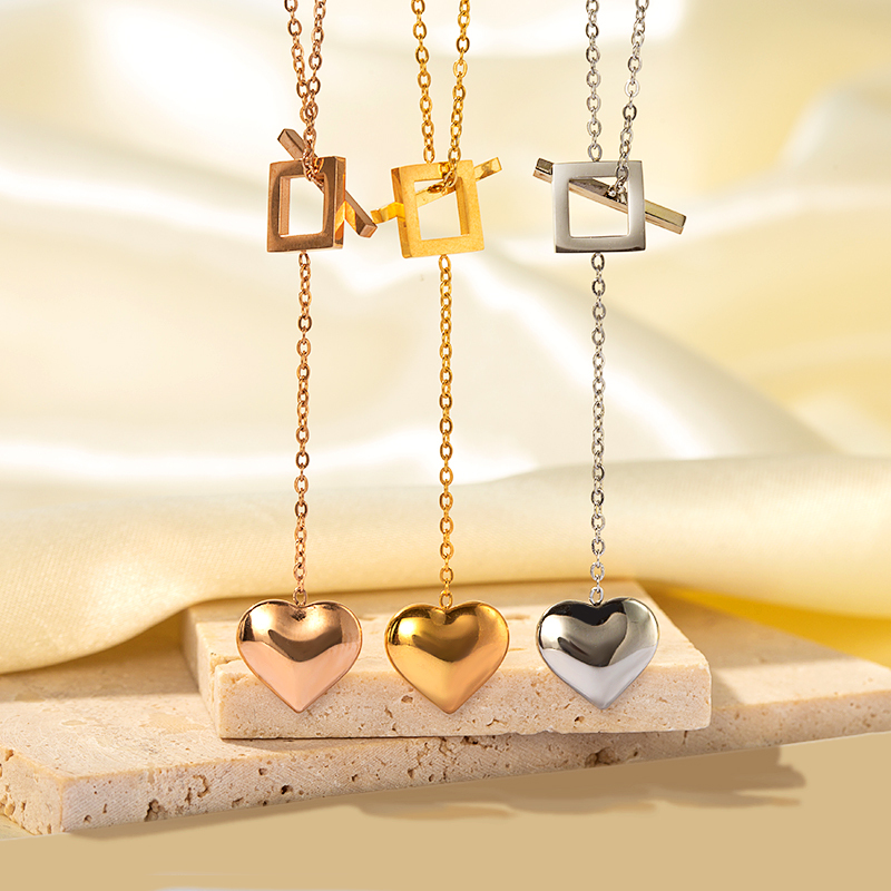 Direct Factory Sale-stainless Steel 18k Gold Plated Peach Heart Tassel Necklace For Women Collarbone Chain Fashion