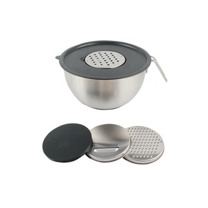 Ensemble de bols à mélanger imbriqués en acier inoxydable, 3 accessoires de râpe et fond antidérapant - Product Image 4