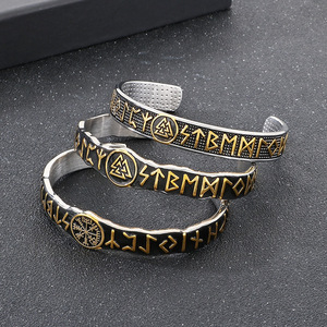 <span class=keywords><strong>Bracelet</strong></span> ouvert en acier inoxydable avec rune <span class=keywords><strong>d</strong></span>'Odin et triquetra, nœud viking, personnalisable, <span class=keywords><strong>bracelet</strong></span> avec lettres de l'alphabet ancien pour hommes - Product Image 2