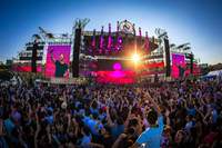 Pantalla LED OPvision 500x500 500x1000, Pantalla LED Modular para Interiores y Exteriores, Alquiler de Pantallas LED para Escenarios, Pantalla LED para Eventos y Conciertos
