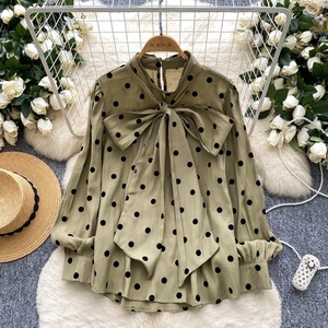 Blus lengan panjang wanita, atasan kasual pita kupu-kupu warna polos musim gugur untuk perempuan - Product Image 3