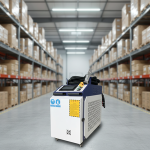 Machine de nettoyage au laser pulsé de bureau, durable et refroidie par eau, avec technologie de refroidissement avancée, <span class=keywords><strong>pour</strong></span> production industrielle continue - Product Image 4