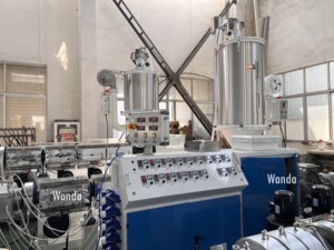 Équipement <span class=keywords><strong>de</strong></span> production <span class=keywords><strong>de</strong></span> plaques en plastique pour poissons en PEHD pour l'aquaculture, ligne <span class=keywords><strong>de</strong></span> production <span class=keywords><strong>de</strong></span> plaques pour poissons en plastique, ligne <span class=keywords><strong>de</strong></span> production <span class=keywords><strong>de</strong></span> plaques pour pédaliers marins - Product Image 5