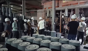 <span class=keywords><strong>Carburo</strong></span> de Calcio de Grado Industrial, Sales Inorgánicas, <span class=keywords><strong>Fórmula</strong></span> Química CaC2, CAS 75-20-7, Royalty Chemical, Tambor de Hierro de 50/100 kg, Rendimiento de Gas - Product Image 3