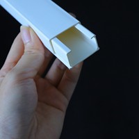 Goulotte de câblage électrique en PVC massif pour installation de câbles de 40°C à 85°C