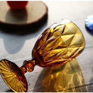 แก้วน้ำทรงสูงลายแกะสลักสไตล์ยุโรปสีอำพันสำหรับงานแต่งงานแบบวินเทจ - Product Image 3