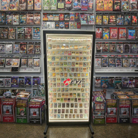 Bonne qualité petit quantité minimale de commande Double face support de sol repositionnable Rail carte vitrine au détail en gros PSA TCG carte à collectionner métal
