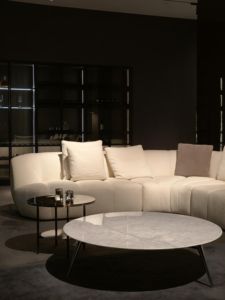 新しい3人掛けミニマリストソファベッド、スポンジ入りカバー付きモジュール式ソファセット、アパートのリビングルーム用 - Product Image 4