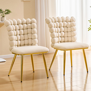 Poltrona Girevole Imbottita in Velluto Premium con Struttura in Metallo Dorato, Design Ergonomico Salvaspazio - Product Image 1
