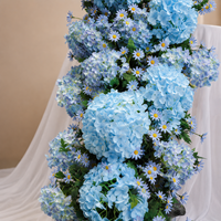 Centre de table de mariage en fleurs d'hortensia et de rose en soie bleues en cascade, vente en gros, conception personnalisée, fourniture d'usine pour événements