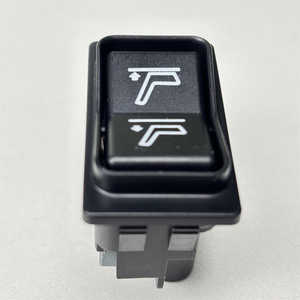 Interruptor basculante de asiento RE225257 para tractor 6150R 6155R 7230 7330 7430 - Product Image 4