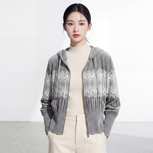 เสื้อโค้ทพลีทคุณภาพสูง Miyake สำหรับผู้หญิง รุ่นใหม่ ซิปแบบหลวม สไตล์ลำลอง เสื้อแจ็คเก็ตหนาสำหรับฤดูหนาว ขายส่ง - Product Image 4