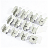 Accessoires de support PV en aluminium anodisé personnalisables, pièces de système solaire, systèmes de montage PV résistants au vent de 60 m/s pour toiture