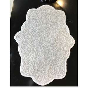 Serviettes de table et sets de table personnalisés 100% lin, serviettes brodées pour la cuisine et la restauration - Product Image 1