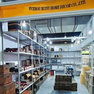 Großhandel Rechteck Vintage antike Holz Schatzkiste Kofferraum Box für Lagerung Kleidung Schmuck Wertsachen verwendet - Product Image 5