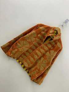 เสื้อคลุมกำมะหยี่สไตล์ช่างฝีมือ ตกแต่งด้วยงานปักซูซานีแท้ๆ แรงบันดาลใจจากวินเทจ เสื้อคลุมโบฮีเมียน เหมาะสำหรับเป็นของขวัญวันหยุดหรือวันเกิด - Product Image 2